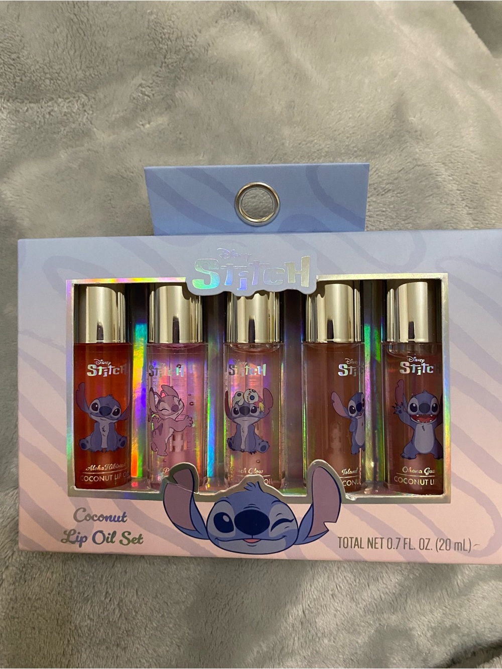 Stitch Lip Oil Set – Assorted flavors - Picture 2 of 5